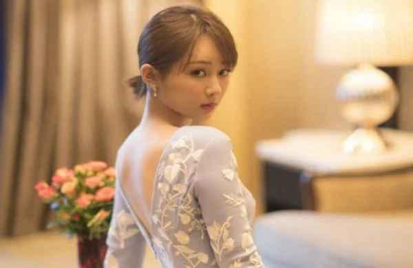 杨紫吃瓜娱乐圈八卦是真的吗,真相揭秘还是捕风捉影？